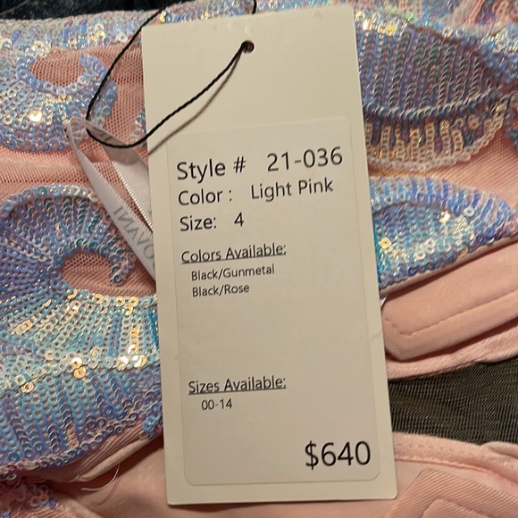 Jovani grown size 4 brand new with tags never worn - Picture 3 of 3